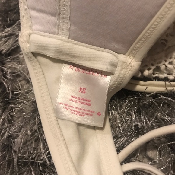 Off white/Ivory Flowy  Bikini Top from Target! - Picture 3 of 3